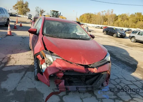 2018 Toyota Corolla L z USA, uszkodzony, nr VIN 2T1BURHE8JC062108